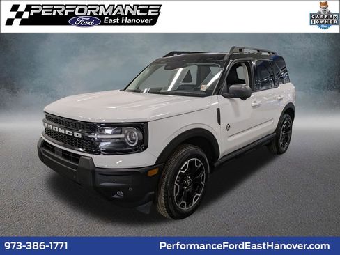 Certified 2025 Ford Bronco Sport Outer Banks w/ Outer Banks Tech Package+ AWD/4WD image 1