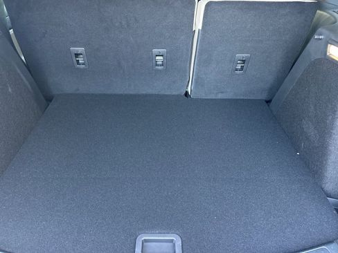 New 2025 Lincoln Corsair Premiere w/ Equipment Group 101A image 16