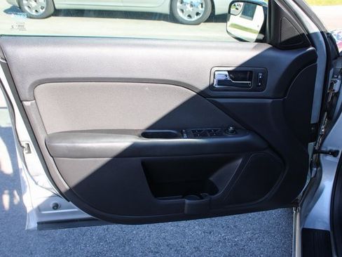 Used 2012 Ford Fusion SE image 10