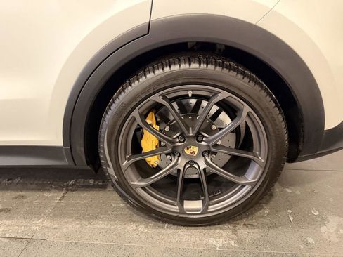 Certified 2022 Porsche Cayenne Turbo GT AWD/4WD image 10