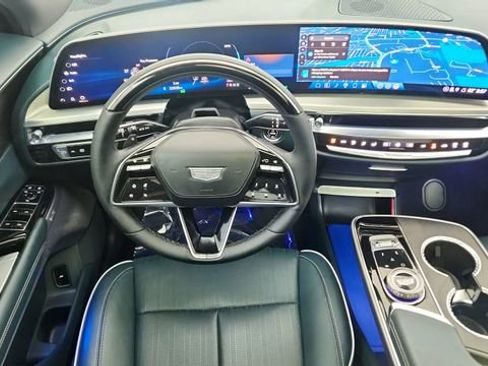 Used 2024 Cadillac Lyriq Sport w/ Nappa Leather Package image 36