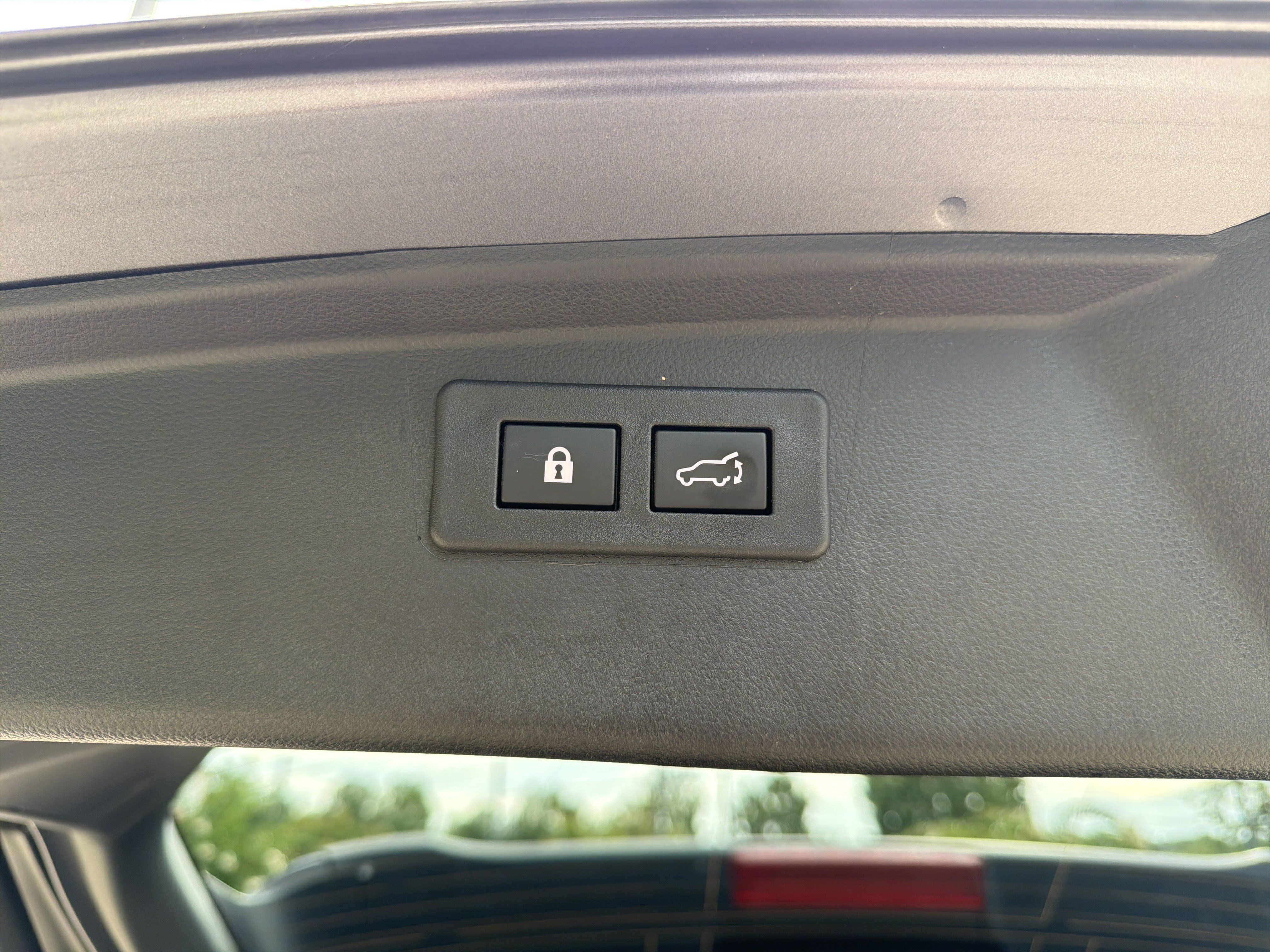 Used 2024 Subaru Outback Touring XT AWD/4WD image 18