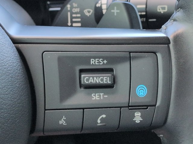 Used 2024 Nissan Pathfinder SV FWD image 25