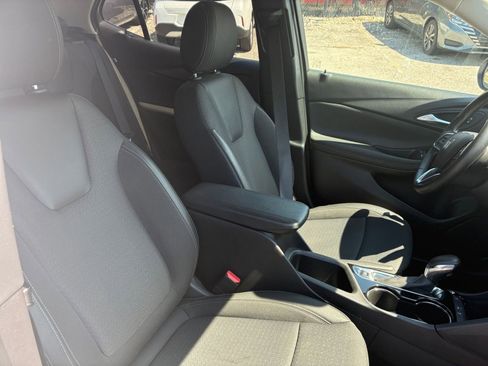 Used 2025 Buick Encore GX Preferred FWD image 31