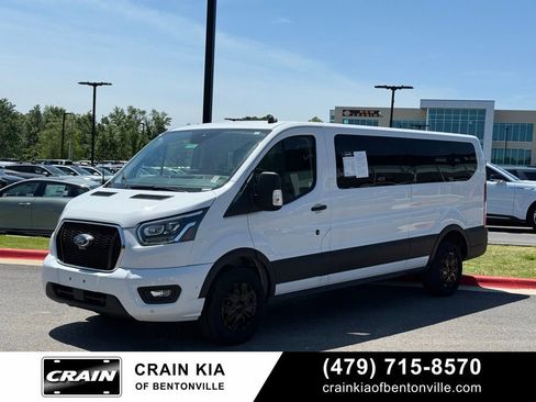 Used 2023 Ford Transit 350 XLT RWD image 3