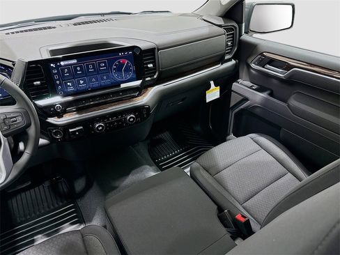 New 2026 GMC Sierra 1500 Elevation image 24