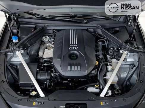 Used 2023 Genesis G70 2.0T w/ Sport Prestige Package RWD image 15