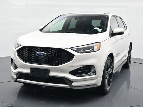 Used 2019 Ford Edge ST w/ Equipment Group 401A AWD/4WD image 2