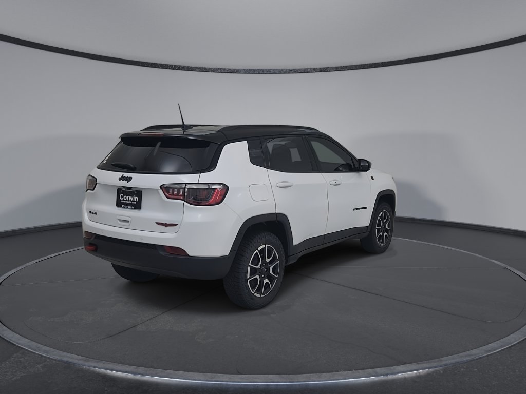 New 2026 Jeep Compass Trailhawk AWD/4WD image 14