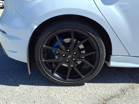Used 2017 Ford Focus RS image 4