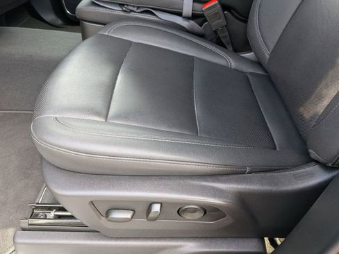 Used 2025 GMC Sierra 1500 SLT image 22