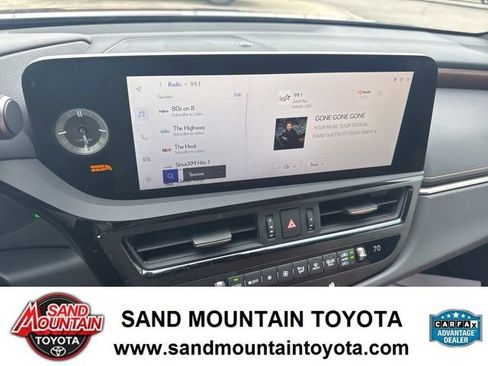 Used 2025 Lexus ES 350 w/ Premium Package image 22