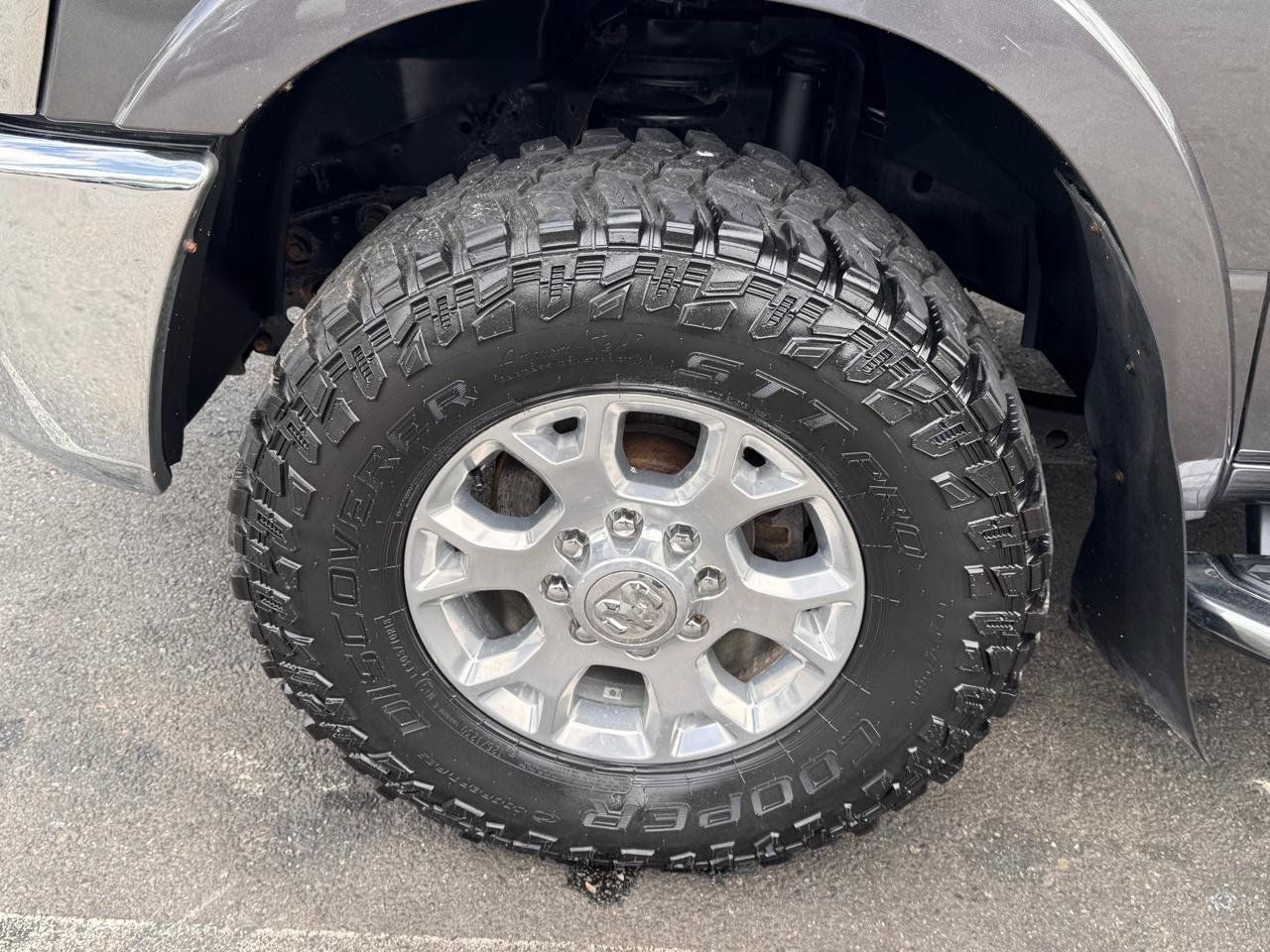 Used 2019 RAM 3500 Laramie AWD/4WD image 10