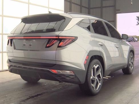 Used 2022 Hyundai Tucson SEL w/ Convenience + Premium Package FWD image 2