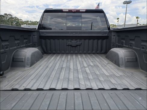 Used 2025 Chevrolet Silverado 1500 High Country w/ Midnight Edition AWD/4WD image 12