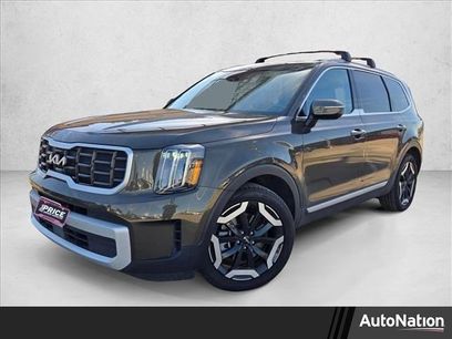 Used 2025 Kia Telluride S