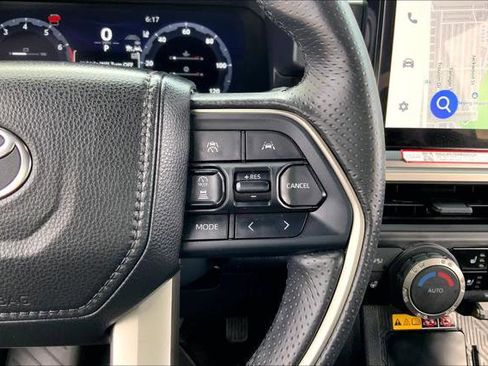 Certified 2025 Toyota 4Runner TRD Off-Road Premium w/ Tow Technology Package AWD/4WD image 24
