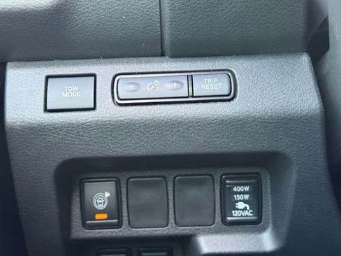 Used 2025 Nissan Frontier PRO-4X w/ Pro Premium Package AWD/4WD image 28