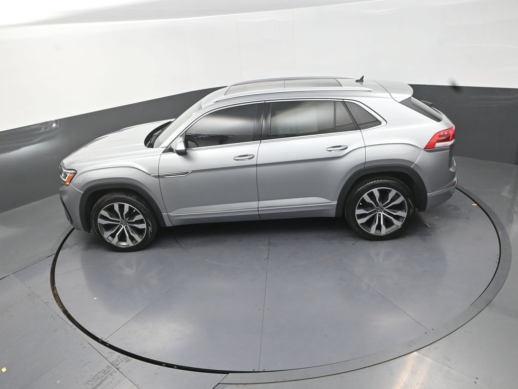 Used 2023 Volkswagen Atlas Cross Sport SEL Premium R-Line AWD/4WD image 16