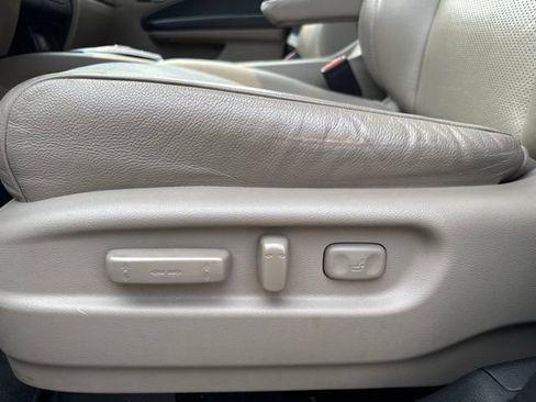 Used 2018 Honda Pilot Elite image 37