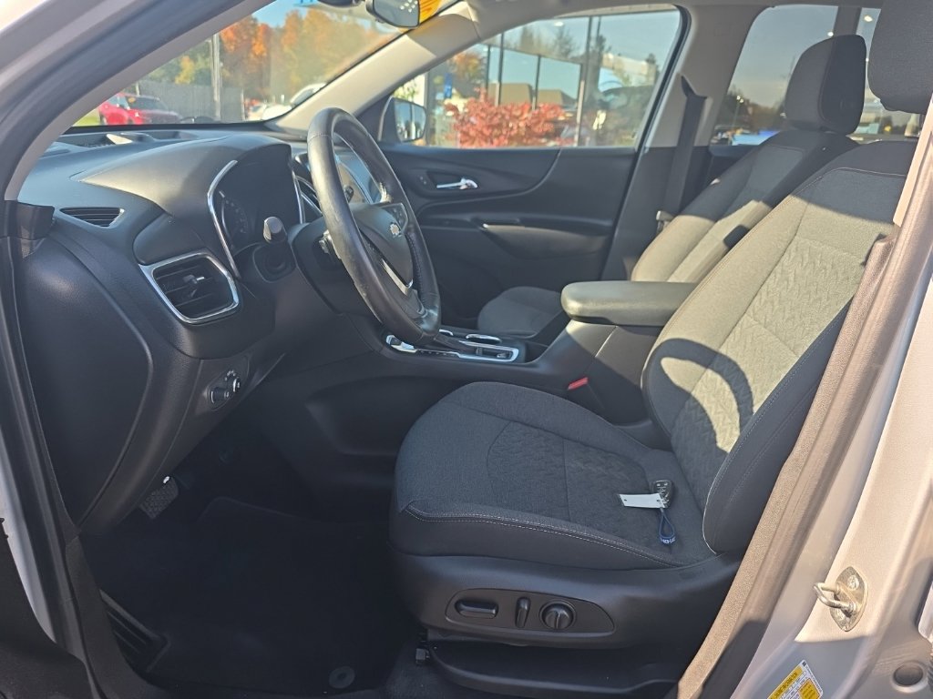 Used 2022 Chevrolet Equinox LT AWD/4WD image 23
