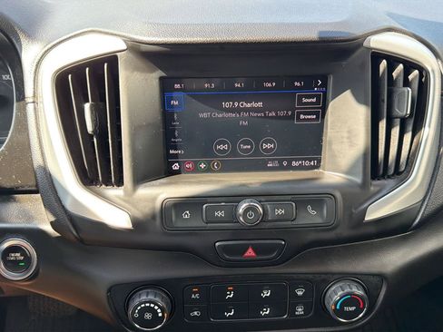 Used 2021 GMC Terrain SLE w/ LPO, Floor Liner Package FWD image 18