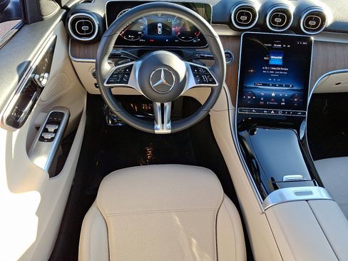 Used 2023 Mercedes-Benz C 300 4MATIC Sedan image 11