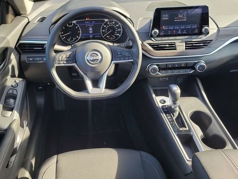 New 2026 Nissan Altima 2.5 SV FWD image 9