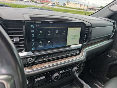 Used 2022 Chevrolet Silverado 1500 LT Trail Boss w/ LT Trail Boss Premium Package AWD/4WD image 22