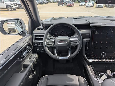 New 2026 GMC Yukon XL Elevation w/ LPO, Floor Liner Package AWD/4WD image 3