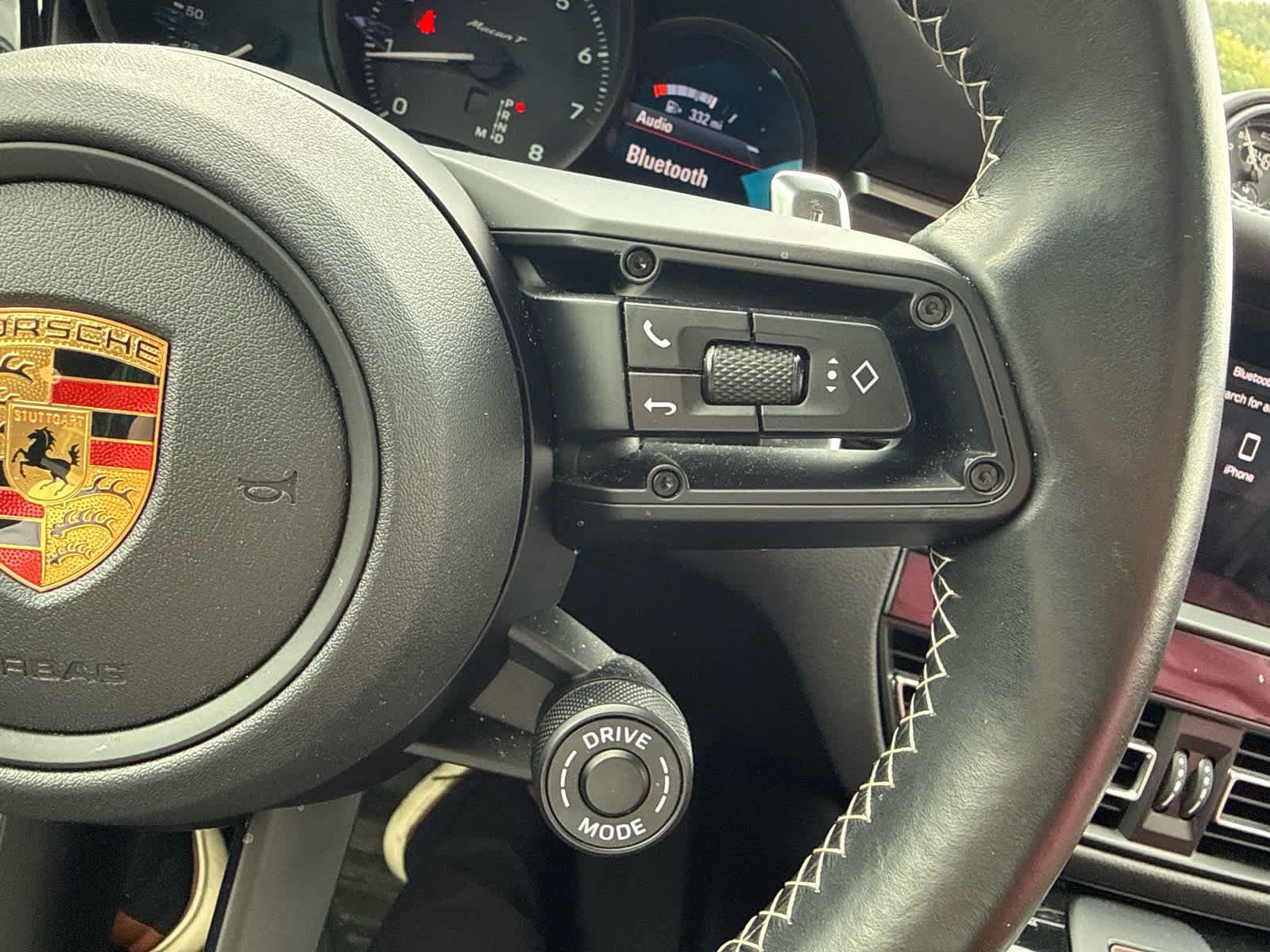 Used 2023 Porsche Macan AWD/4WD image 8
