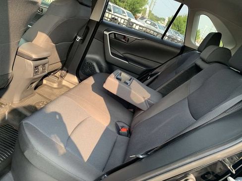 Certified 2025 Toyota RAV4 LE AWD/4WD image 10