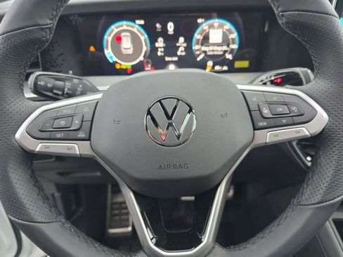 New 2026 Volkswagen Tiguan SE R-Line AWD/4WD image 29