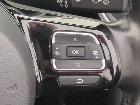 Used 2017 Volkswagen Beetle 1.8T SE image 25