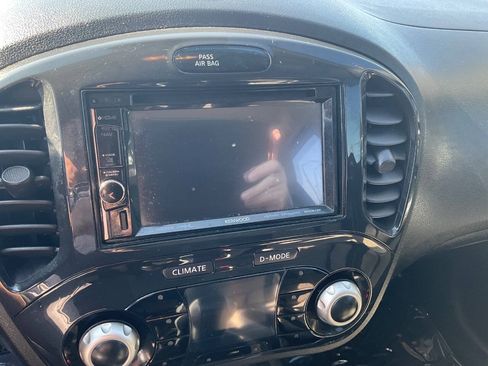 Used 2014 Nissan Juke SV FWD image 16