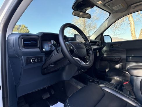 Certified 2025 Ford Maverick Lobo image 12