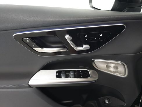 Certified 2026 Mercedes-Benz GLC 300 4MATIC image 6