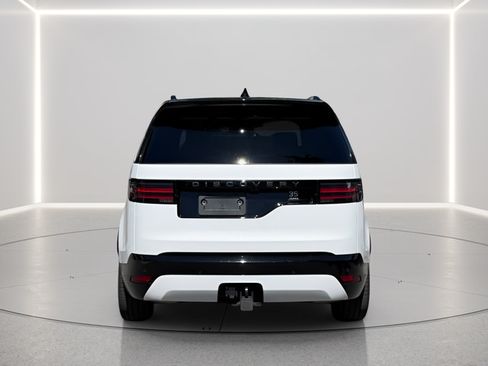 Certified 2025 Land Rover Discovery Dynamic SE AWD/4WD image 4