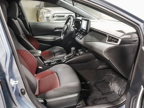 Certified 2025 Toyota Corolla SE image 17