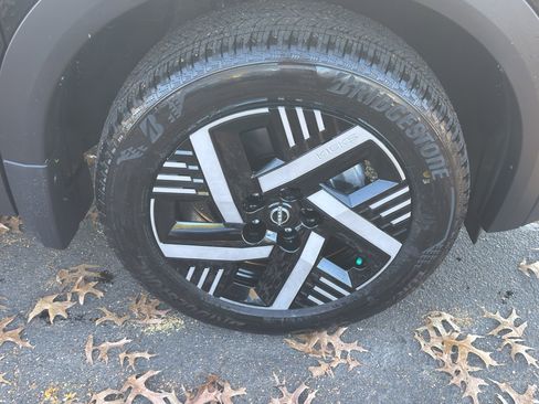 New 2026 Nissan Kicks SV w/ Cold Weather Package image 9