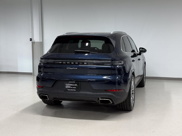 Certified 2026 Porsche Cayenne E-Hybrid AWD/4WD image 9
