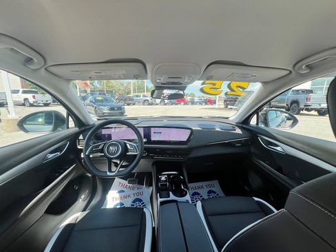 Used 2025 Buick Envision Sport Touring AWD/4WD image 33