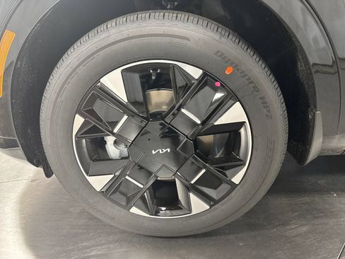 New 2026 Kia Sportage SX Prestige AWD/4WD image 2