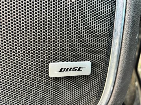 Used 2019 GMC Yukon XL SLT AWD/4WD image 17