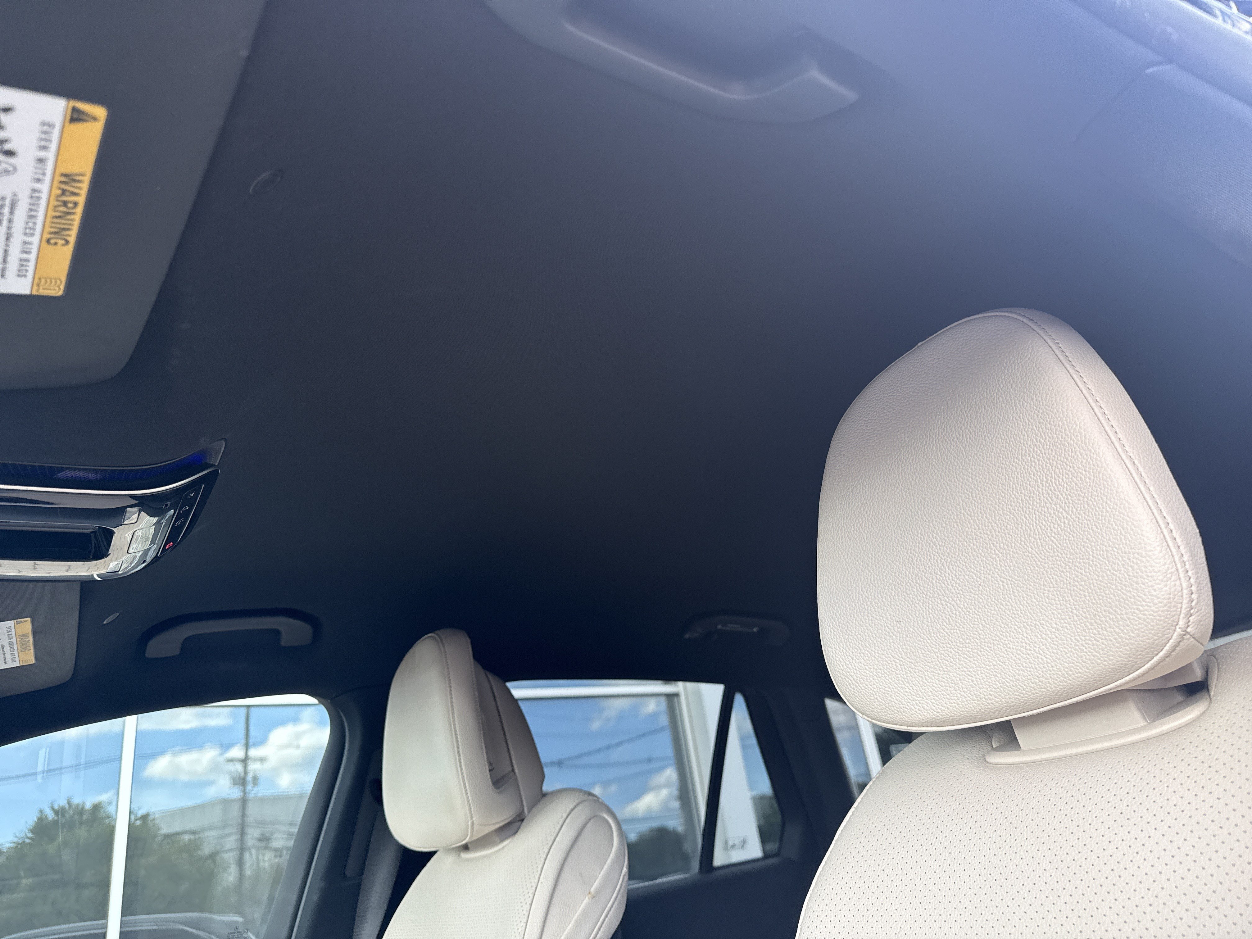 Used 2023 Mercedes-Benz GLC 300 4MATIC image 16