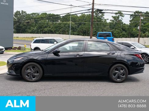 Used 2023 Hyundai Elantra SEL FWD image 6