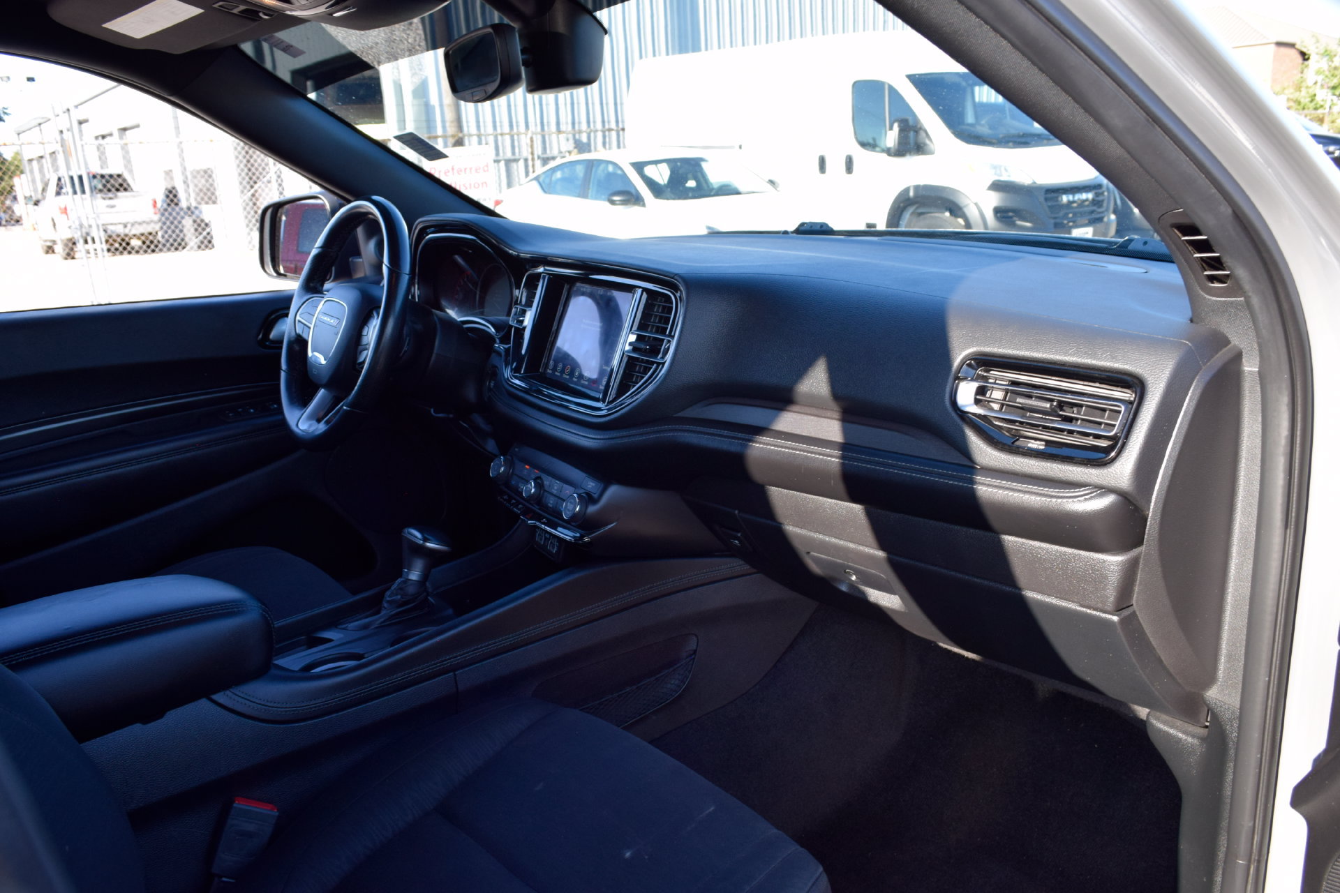 Used 2022 Dodge Durango SXT w/ Blacktop Package AWD/4WD image 21