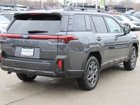 Used 2026 Subaru Outback Premium image 4