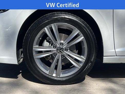 Certified 2024 Volkswagen Jetta SE w/ Panoramic Sunroof Package image 7