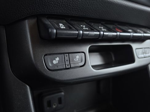 Used 2022 Chevrolet Colorado ZR2 AWD/4WD image 28